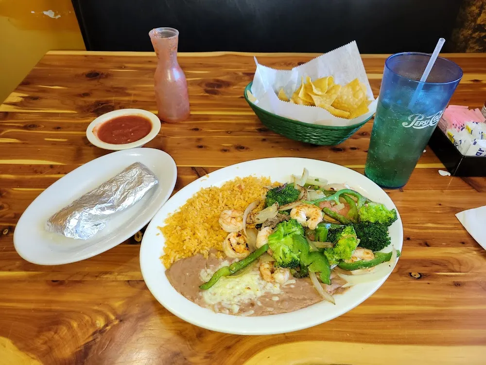 Lunch Shrimp Fajitas